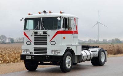 Photo of a 1967 Diamond T 931CN Truck for sale