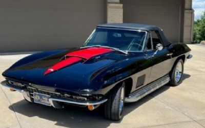 Photo of a 1967 Chevrolet Corvette 427 Custom Convertible for sale