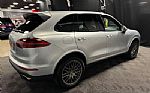 2017 Cayenne Thumbnail 15