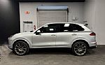 2017 Cayenne Thumbnail 10