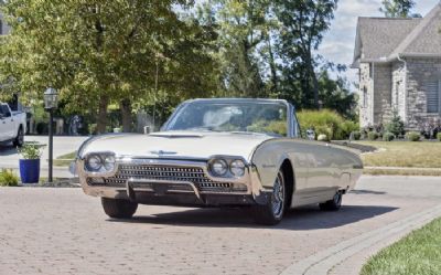 Photo of a 1962 Ford Thunderbird Convertible for sale