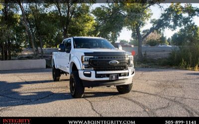 2022 Ford F-250 Super Duty Lariat Truck