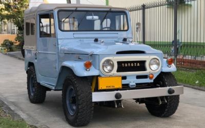 Photo of a 1964 Toyota FJ-40 Land Cruiser SUV for sale