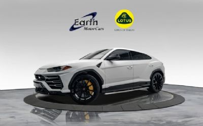 Photo of a 2021 Lamborghini Urus Pearl Capsule for sale