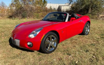 Photo of a 2007 Pontiac Solstice Convertible for sale