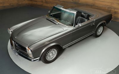 Photo of a 1968 Mercedes Benz 280SL Mercedes-Benz 280 SL for sale