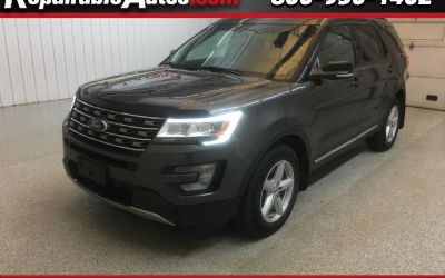 Photo of a 2016 Ford Explorer XLT 4WD Repairable Hail Damage for sale