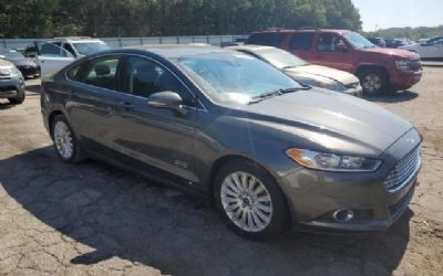 Photo of a 2016 Ford Fusion SE Luxury for sale