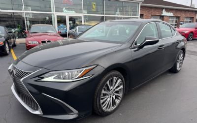 Photo of a 2019 Lexus ES 350 for sale