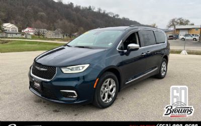 Photo of a 2022 Chrysler Pacifica Limited for sale