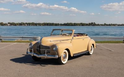 Photo of a 1940 Dodge Luxury Liner Convertible for sale