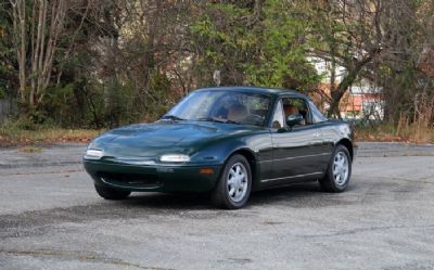 Photo of a 1991 Mazda Miata Convertible for sale