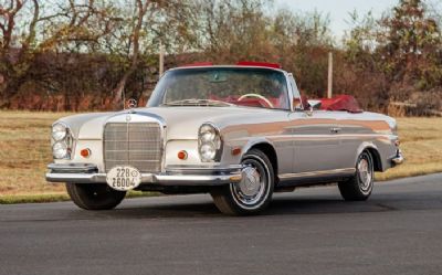 Photo of a 1969 Mercedes-Benz 280SE Convertible for sale