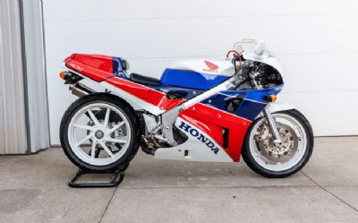 Photo of a 1990 Honda RC30 for sale