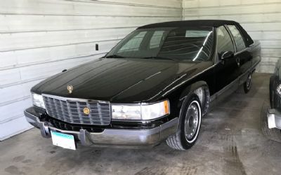 Photo of a 1993 Cadillac Fleetwood Sedan for sale