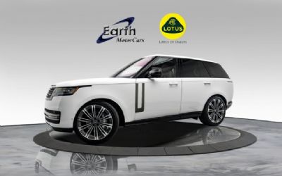 Photo of a 2023 Land Rover Range Rover SE for sale