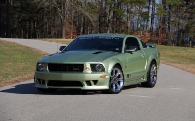 Photo of a 2005 Ford Mustang Coupe for sale