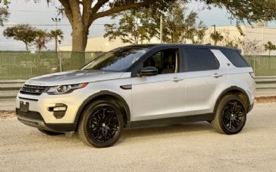 Photo of a 2018 Land Rover Discovery SUV for sale