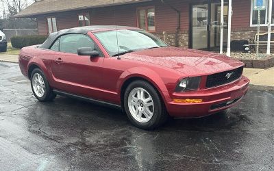 Photo of a 2007 Ford Mustang V6 Deluxe Convertible for sale