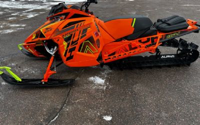 Photo of a 2022 Arctic CAT M 8000 Hardcore Alpha One 165 3.0 ES for sale