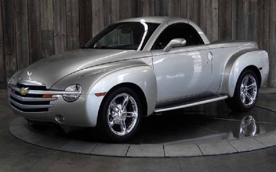 Photo of a 2005 Chevrolet SSR 1/2 Ton for sale