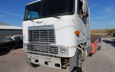 Photo of a 1986 International Cab Over Classic Cab Over Semi Truck for sale