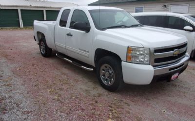 Photo of a 2011 Chevrolet Silverado 1500 LT 4X2 4DR Extended Cab 6.5 FT. SB for sale