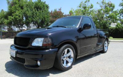 Photo of a 2003 Ford F-150 SVT Lightning for sale