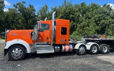 Photo of a 2015 Kenworth W900L Semi-Tractor for sale