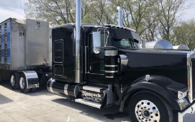 Photo of a 2019 Kenworth W900L Semi-Tractor for sale
