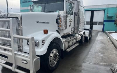 Photo of a 2016 Western Star 4900 Semi Tractor for sale