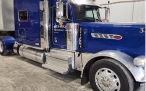 Photo of a 2018 Peterbilt 389 Pride & Class for sale