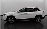 2019 Cherokee Thumbnail 2