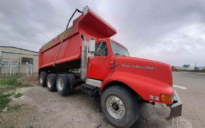 2000 International 2674SF Dump Truck