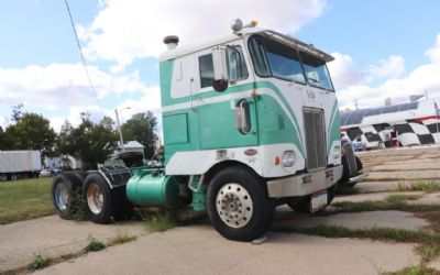 Photo of a 1965 Peterbilt 352 Cab Over for sale