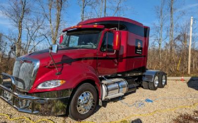 Photo of a 2009 International Prostar Limited Semi-Tractor for sale