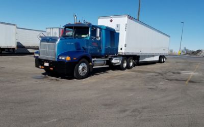 1999 Western Star 5900 Semi-Tractor