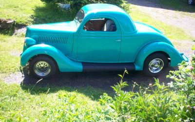 1935 Ford 3 Window Coupe 