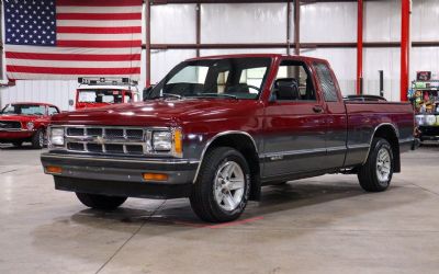 Photo of a 1993 Chevrolet S-10 Tahoe 1993 Chevrolet S-10 Tahoe TOW Package for sale