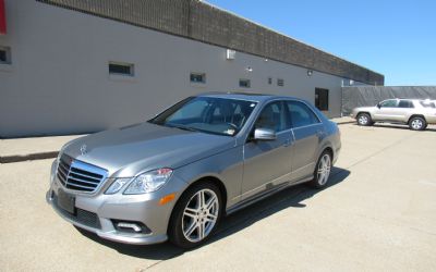 Photo of a 2010 Mercedes-Benz E550 4MATIC All Options Luxury AWD for sale