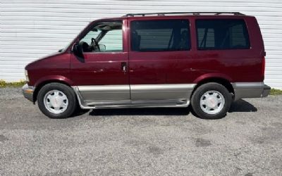 Photo of a 2004 GMC Safari for sale