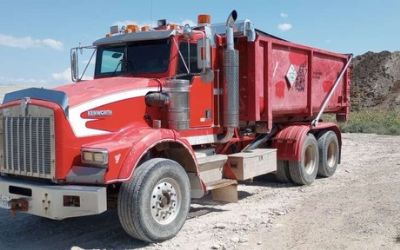 1996 Kenworth T800 Roll Off Dumpster/Dump Truck