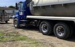 2014 80 Barrel Vacuum Truck Thumbnail 7