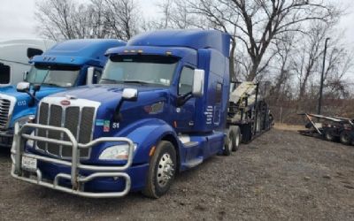 Photo of a 2019 Peterbilt 579 Sleeper Semi Truck for sale