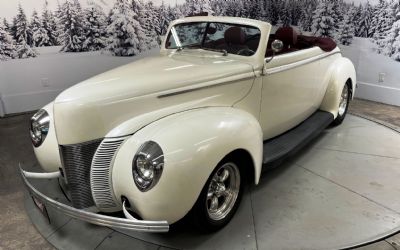 Photo of a 1940 Ford Cabriolet Deluxe Convertible for sale