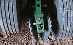 1996 12 Row Planter Thumbnail 9