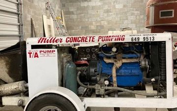 1990 Custom 640 Concrete Pump 