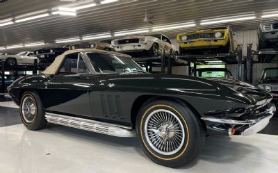 Photo of a 1965 Chevrolet Corvette Stingray Convertible for sale