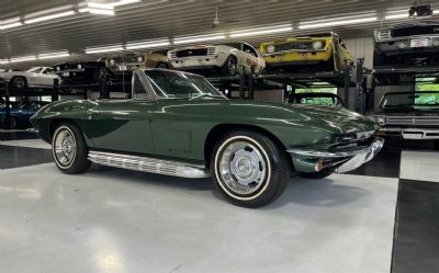 Photo of a 1967 Chevrolet Corvette Stingray Convertible for sale