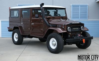 Photo of a 1984 Toyota FJ45 Custom Troopy for sale